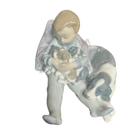 Lladro “Sweet Dreams” Porcelain Child with Puppies model no 1535 - Picture 3 of 7